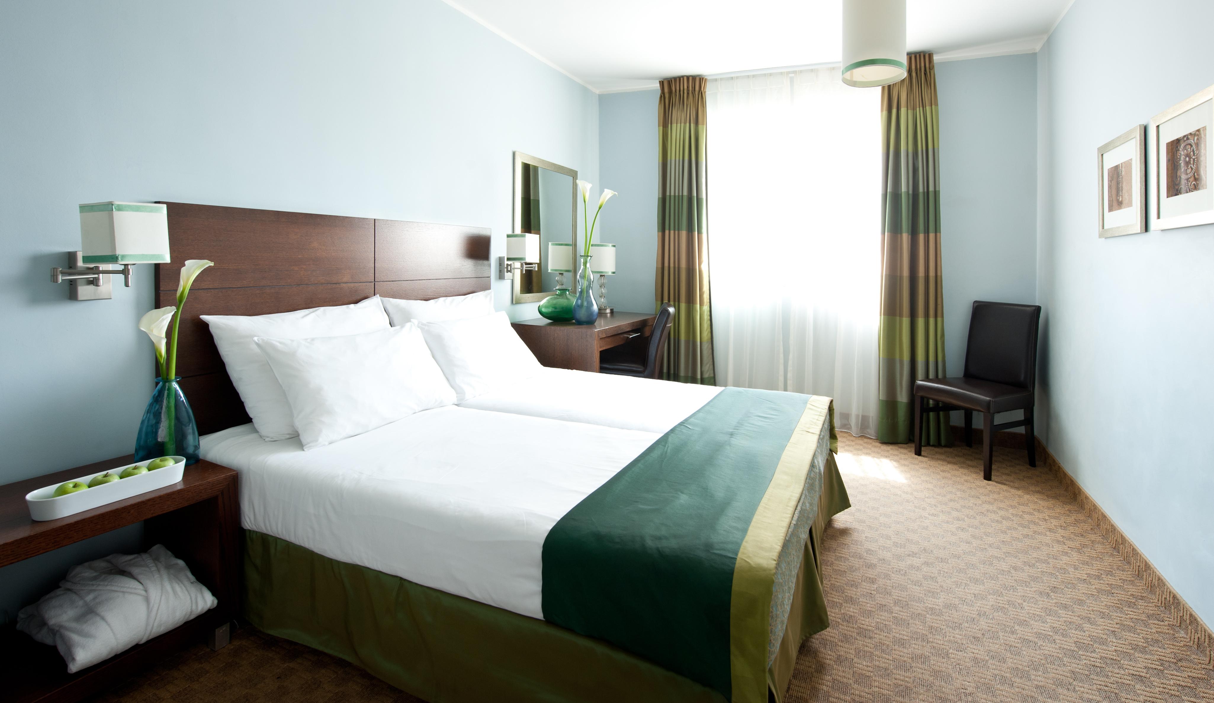 Отель Prima Royale 4*